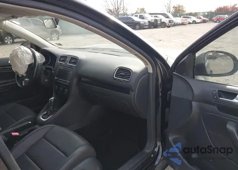 2013 Volkswagen Jetta Sportwagen 2.0L Tdi z USA, uszkodzony, nr VIN 3VWPL7AJ8DM692353